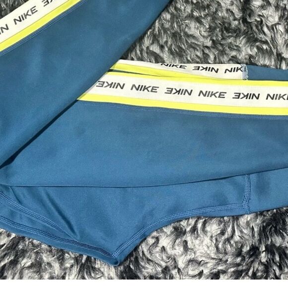 Nike Navy Leggings with Yellow Stripe - Picture 4 of 8
